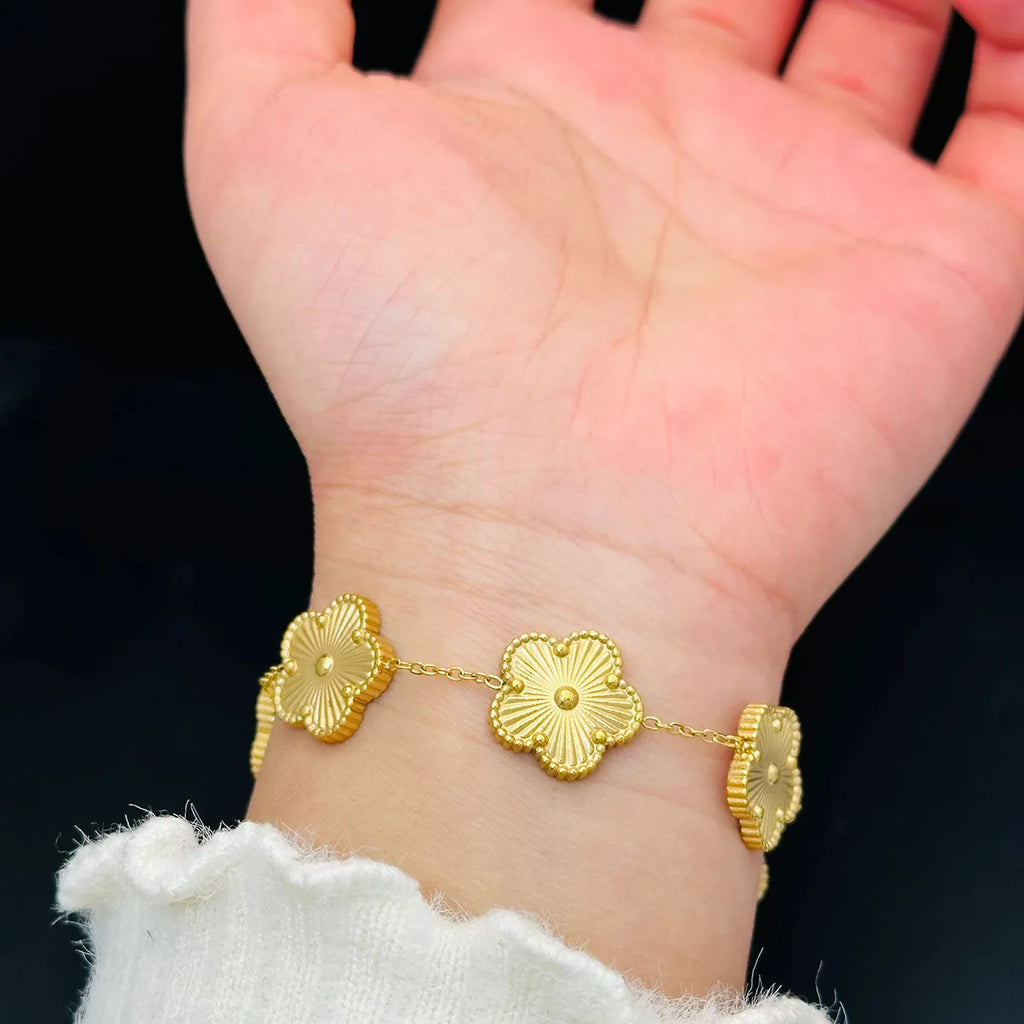 Classic Lucky Five-leaf Flower Clover Golden Stainless Steel Bracelet Fashion Waterproof Women‘s Jewelry Gift