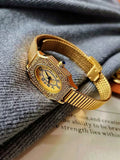 1 New Model of Gold-Colored French Classic Retro Style High-End Elegant Compact Exquisite Women's Waterproof Quartz Watch with Stainless Steel Strap, Rectangular Engraved Dial with Arabic Numerals, Fashionable, Artistic, Casu