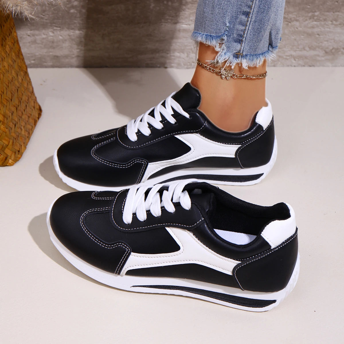 Spring and Autumn Elegant Round Head Running Sports and Leisure Shoes Fashionable and Best Selling New Comfortable Women's Shoes