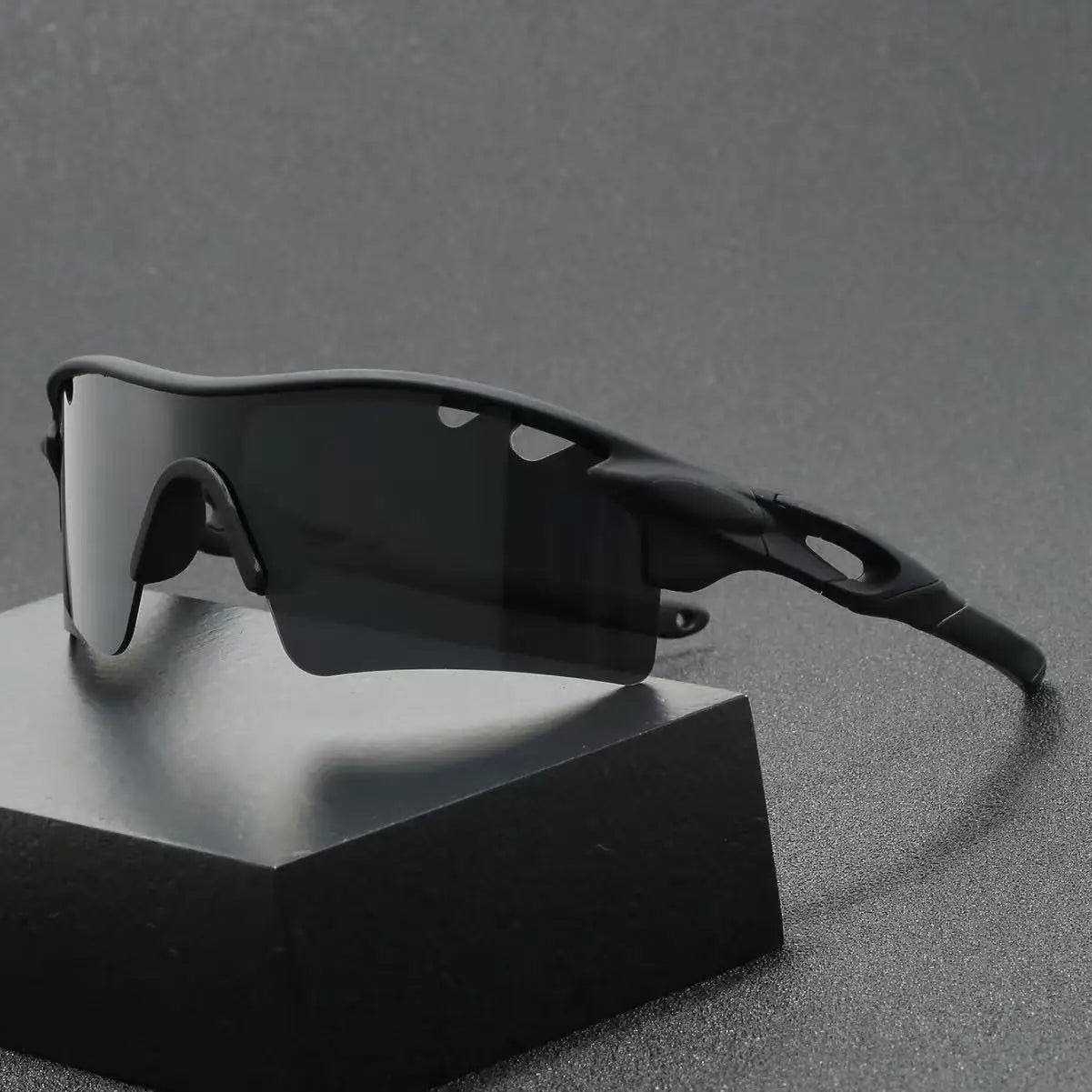 Men and Women Cycling Glasses Mens Sunglasses for Men Outdoor Eyewares Sports Sun Glasses Multi Color Lens Unisex Glasses